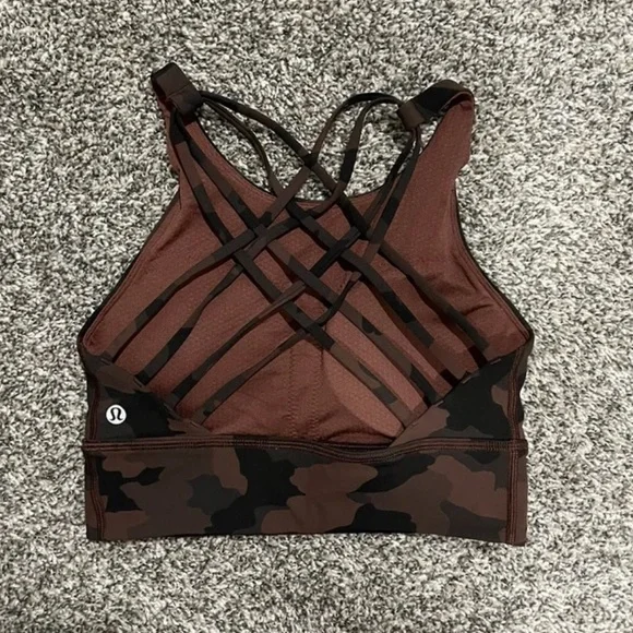 Lululemon Athletica Free To Be Wild High Neck Camo size 6 - Picture 2 of 2